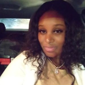 Meet your Posher, Corine